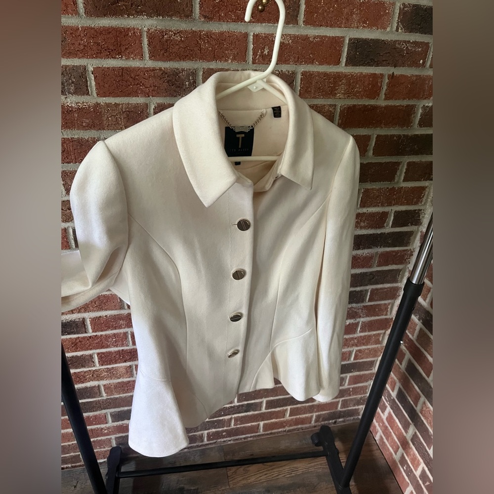 BRAND NEW!!!Ted baker white jacket!